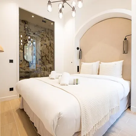 Lovely & Romantic Near Bastille Appartamento *
